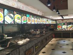 自助取餐区-老六杀猪菜(进乡街店)