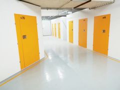 -安东易迷你自助仓储寄存仓库(杨浦店)