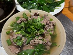 -大众跷脚牛肉馆·非遗传承单位(峨眉山店)