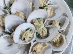 -三亚火车头万人海鲜广场