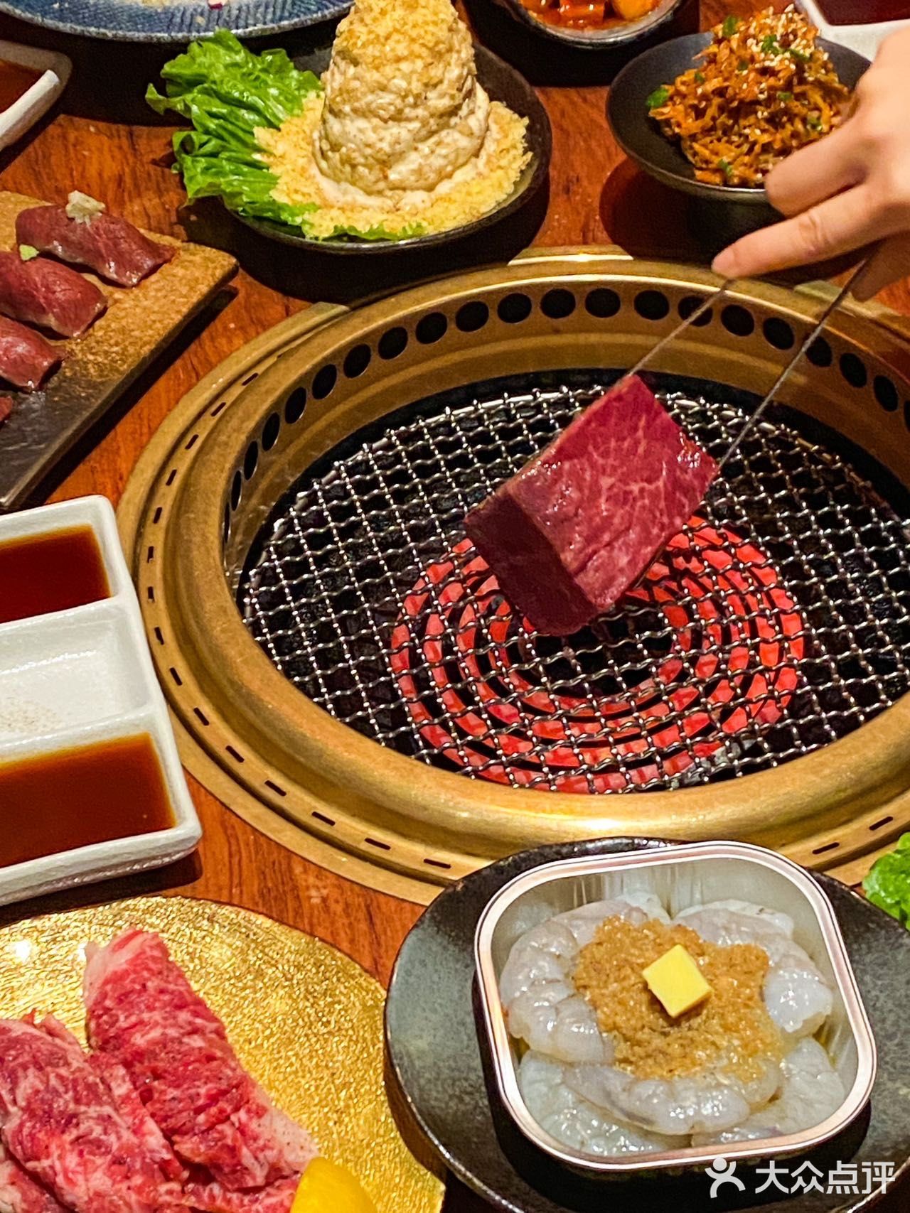成都氛围感💯的烧肉！！！！女朋友都说好……