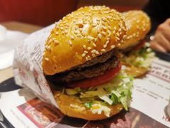 -The Habit Burger Grill 哈比特汉堡(复兴soho店)