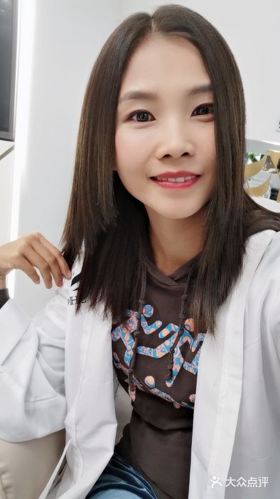 MYYF SALON烫发染发图片