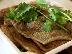 绿色鲜毛肚-融泽漁悦三只耳鱼火锅(南郑大道店)