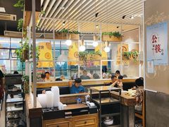 大堂-吕氏疙瘩汤·海鲜新鲁菜(凯德mall新都心店)