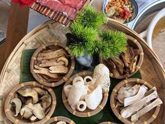 -菌彩云南野生菌火锅(呈贡七彩云南第壹城店)