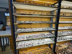 -优医视平价眼镜蔡司依视路折扣工厂店(德胜门店)