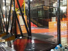 -嗨翻Hi-Fun竞技主题乐园·蹦床亲子生日轰趴(国光1937店)