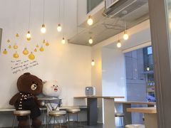 -顶东面包花园·生日蛋糕(世博店)