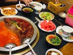 -沸炉重庆老火锅(军事博物馆店)