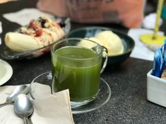 -莓园冰淇淋店