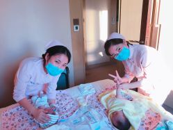 婴儿服务-巍阁高端月子会所