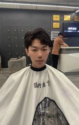 -藤野造型烫染·漂发