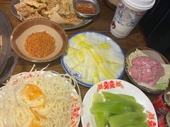 -萍姐火锅·公路夜市(武汉首店)