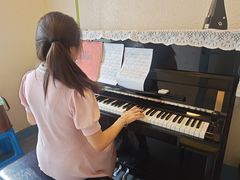 -朗韵钢琴学校(中环金界店)
