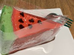 夏日趣玩西小瓜蛋糕-星巴克臻选(郑州国贸360广场店)