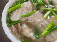 -金卯白肉罩火烧