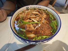 -镇南锅盖面馆(解放路店)