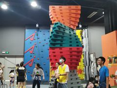 -嗨马乐动室内潮玩运动·团建·轰趴·桌游(南丰汇店)