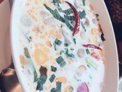 -Chom Cafe and Restaurant