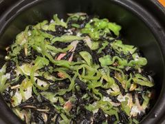 螺丝椒干菌拌饭-一坐一忘云南菜(北京skp店)