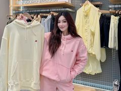 -王府井奥莱棋盘山小镇