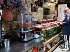 -老牌坊云南鱼豆花火锅(嵩山店)