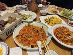 -蒙亨·手把肉·蒙古包餐厅(乌兰察布天恒广场店)