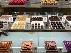 零售区-GODIVA(景枫中心店)