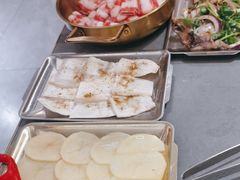 -围炉肉舍•炭烤活鳗•丹东海鲜烤肉(步行街店)