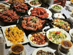 -巴厘龙虾·榜首油焖大虾(音乐学院·沿江酒馆店)