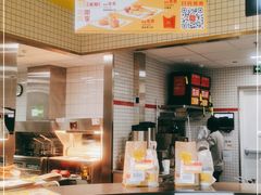 -麦当劳(普陀香溢花城店)