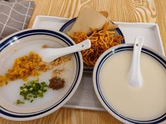 -正南齐北·老街糯米团(洪崖洞店)