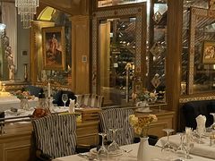 大堂-火车头法国西餐厅