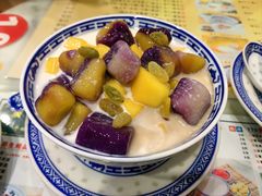 -广信牛奶甜品世家(台东店)