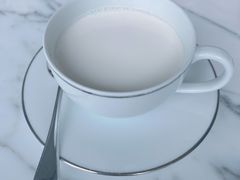 热牛奶-悦厅·下午茶(杭州柏悦酒店)