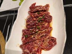 -山川小町·极番烧肉(新地假日广场店)