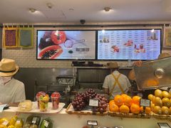 -每日新鲜水果吧(芮欧百货店)