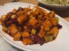 -渝信川菜 · 川味家常菜(财富购物中心店)