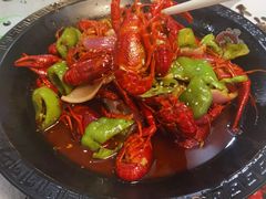 十三香小龙虾-金陵暴走小龙虾·迷踪蟹(凯德MALL店)