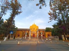 -文山荷鲜居(翠湖店)