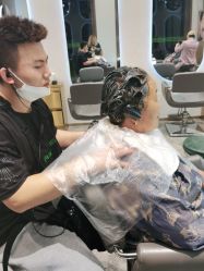 -卡尔诗·科技美肤连锁