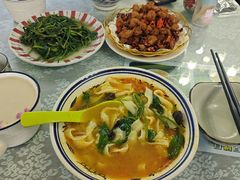 -天天向上素食餐厅(五台山店)