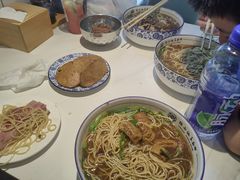 -镇南锅盖面馆(解放路店)