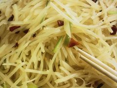 -雪湖煜辰鱼头老店(雪野湖店)