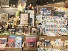 -猫的天空之城概念书店(苏州诚品店)