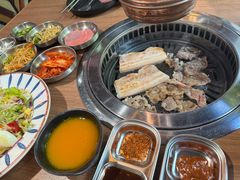 -香猪坊韩国烤肉专属门店(魏公村店)