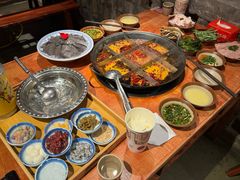 -周小明火锅(黑金冠社区店)