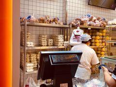 -白玉兰食品甜凤店(合生汇店)