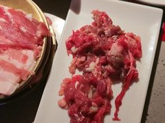 -芝小官毛肚火锅海鲜自助(苏州吴江区万宝店)